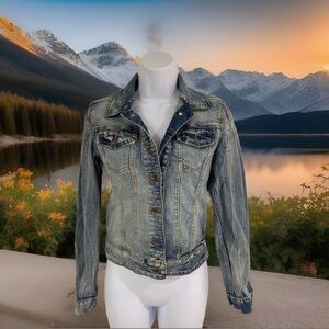 ▪️Jean Jacket women size small